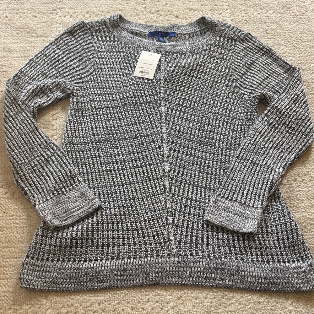 Apt. 9 Black and Gray Crew Neck Sweater